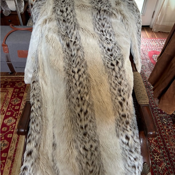 Monterey Fashions Vintage Faux Fur Long Coat 1X Made USA | Statement Winter Coat - Picture 4 of 10